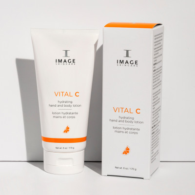 Увлажняющее молочко для рук и тела VITAL C hydrating hand and body lotion