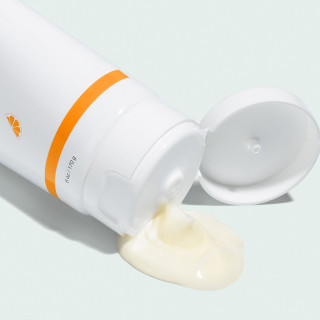 Увлажняющее молочко для рук и тела VITAL C hydrating hand and body lotion